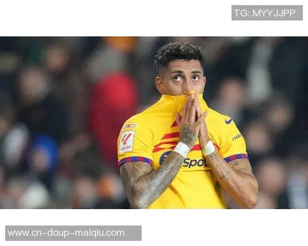 每体：拉菲尼亚无意脱离巴萨 他决计实行完合同